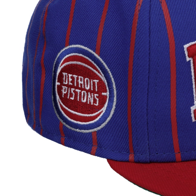 NBA 90s Detroit Pistons キャップ Deadstock 90s DETROIT PISTONS 6 Panel Snapback Cap 黒 デッド