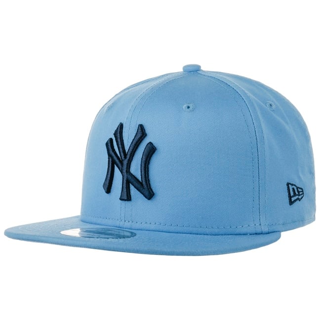 How To Style A New York Yankees Baseball Cap For Men 