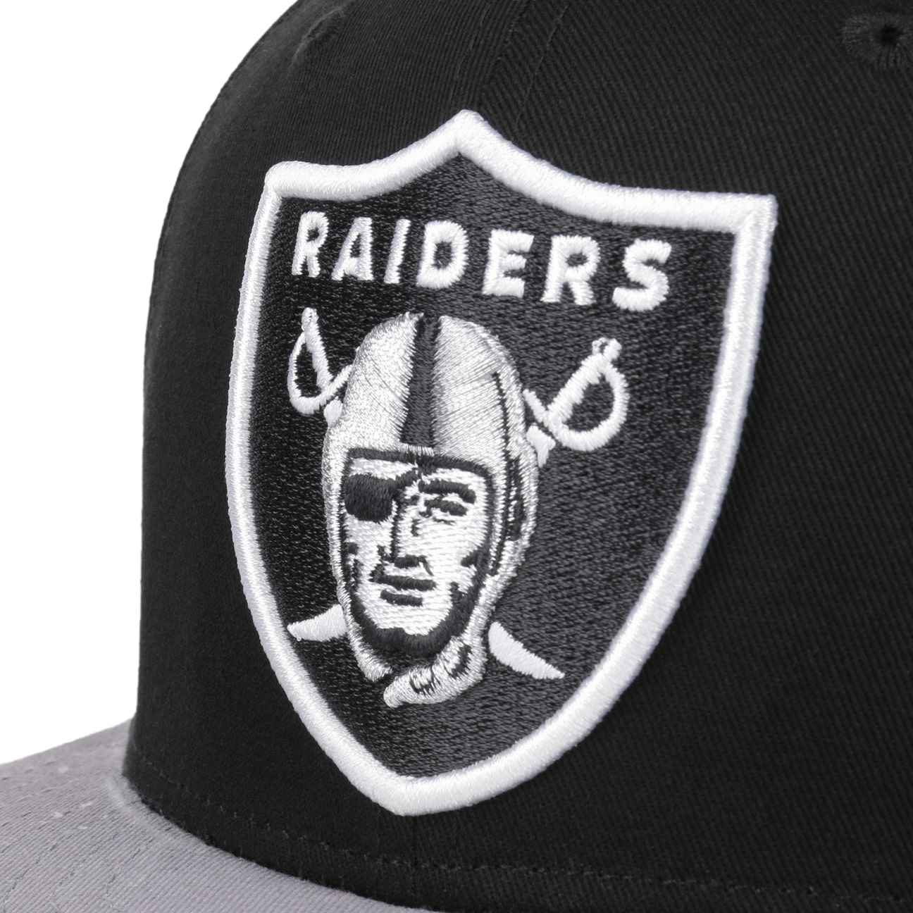 New era RAIDERS(All over Patch market) Black, Grey Bottom. 59FIFTY