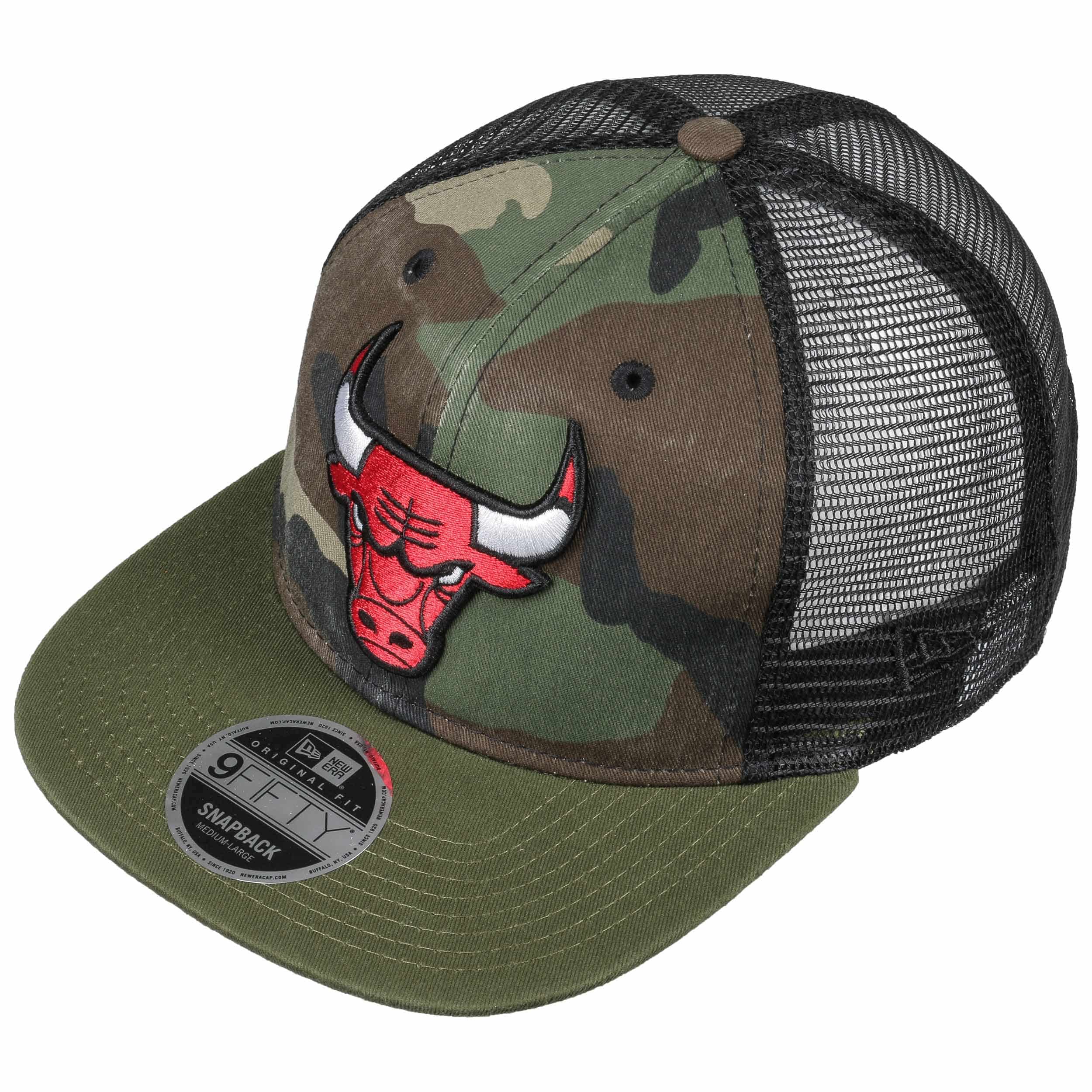 camo bulls hat