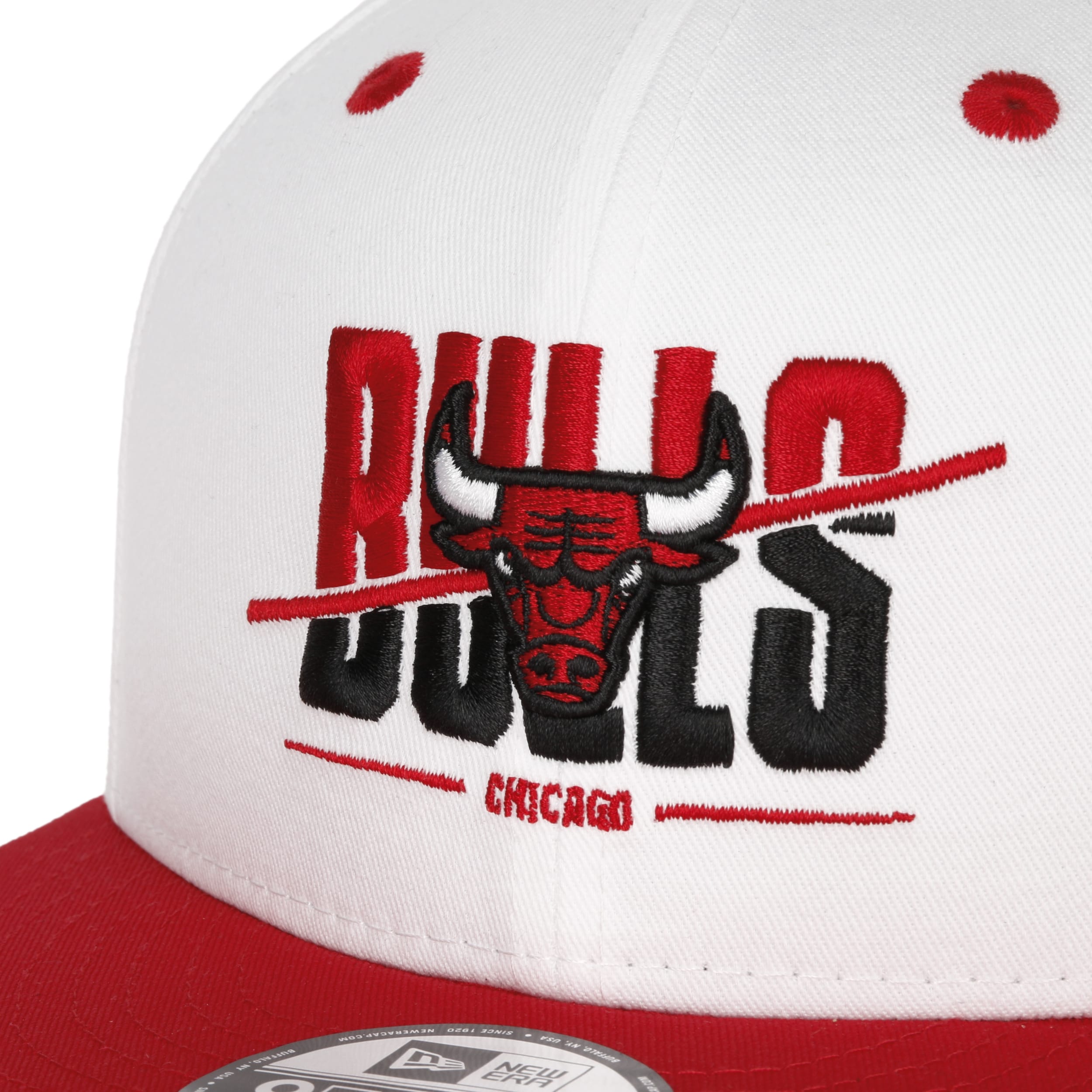 9Fifty White Crown Bulls Cap by New Era - 46,95 €