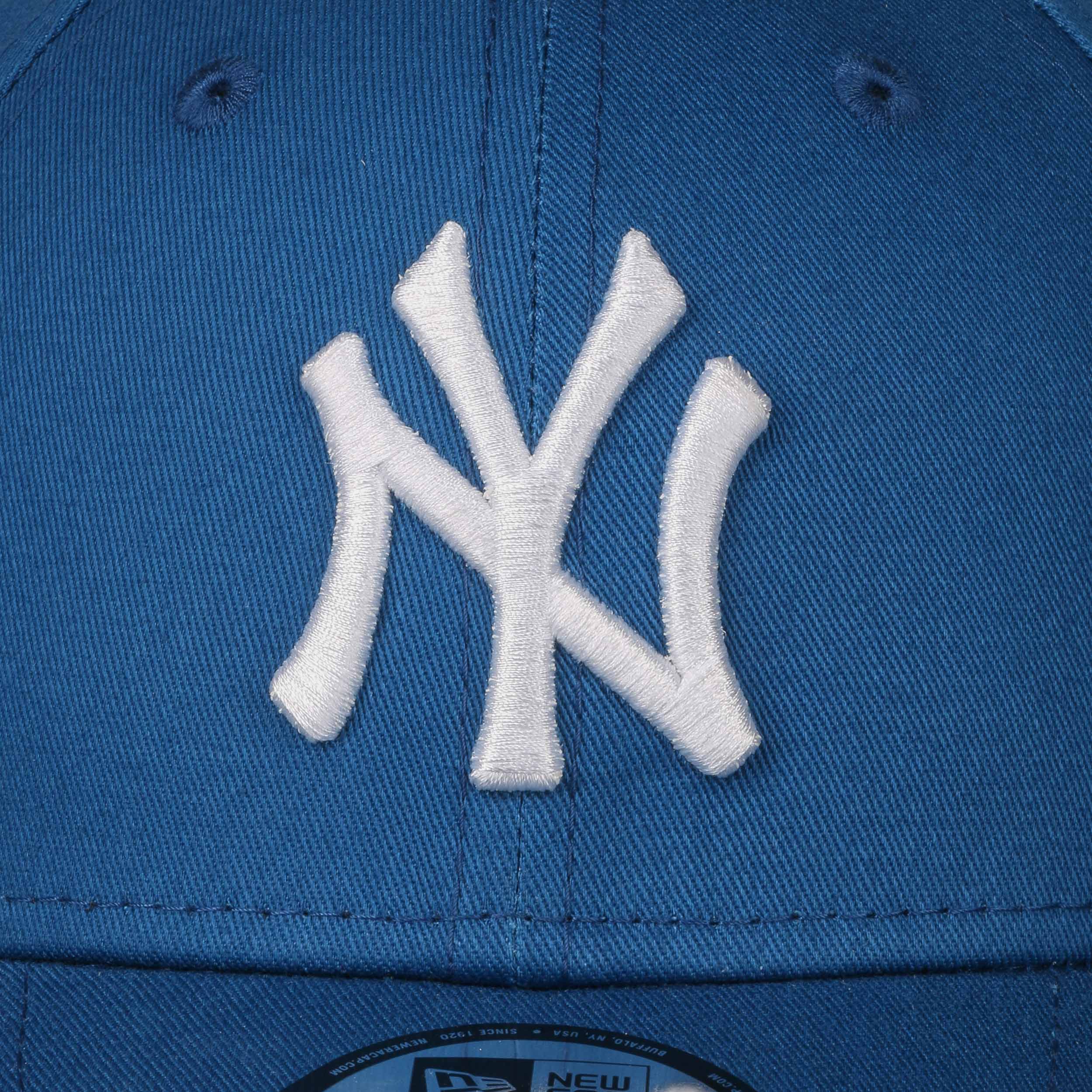 9Forty Classic Yankees Cap by New Era - 23,95