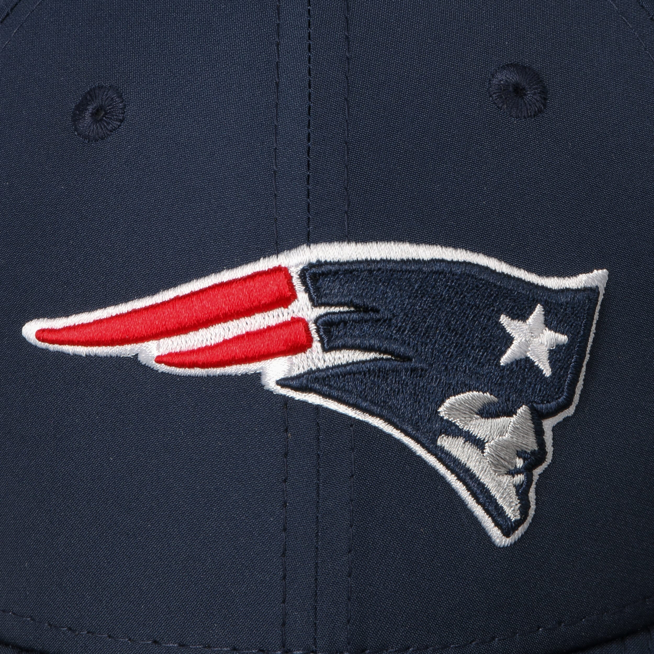 9Forty Dry Switch Patriots Cap by New Era - 26,95