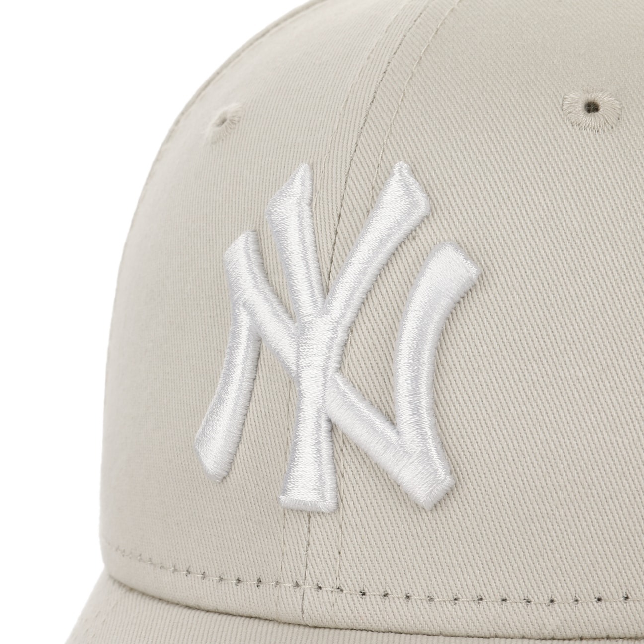 9Forty Female Essential Yankees Cap by New Era - 29,95 €