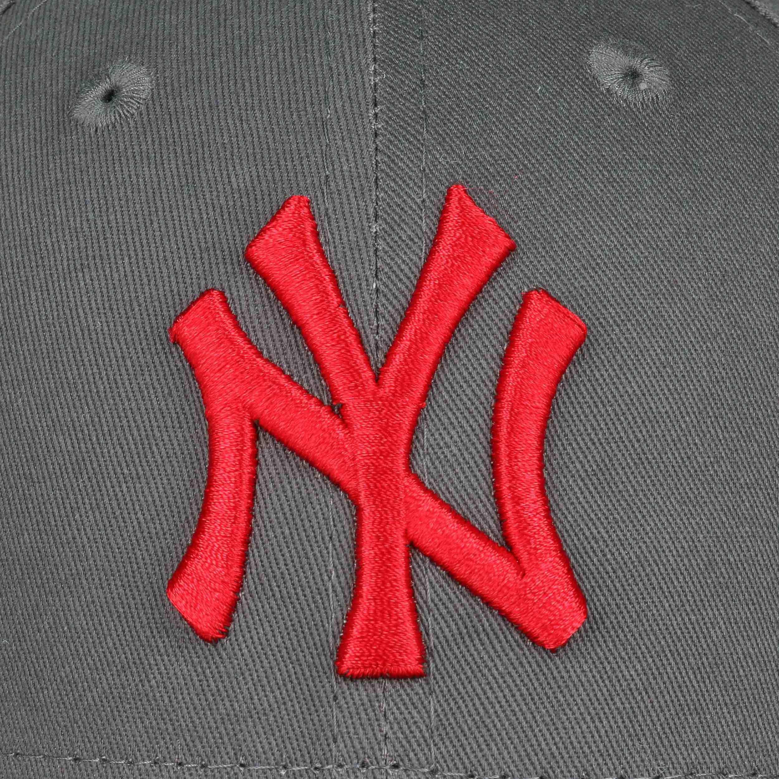 9Forty MLB Mini Logo Yankees Cap by New Era - 24,95 €