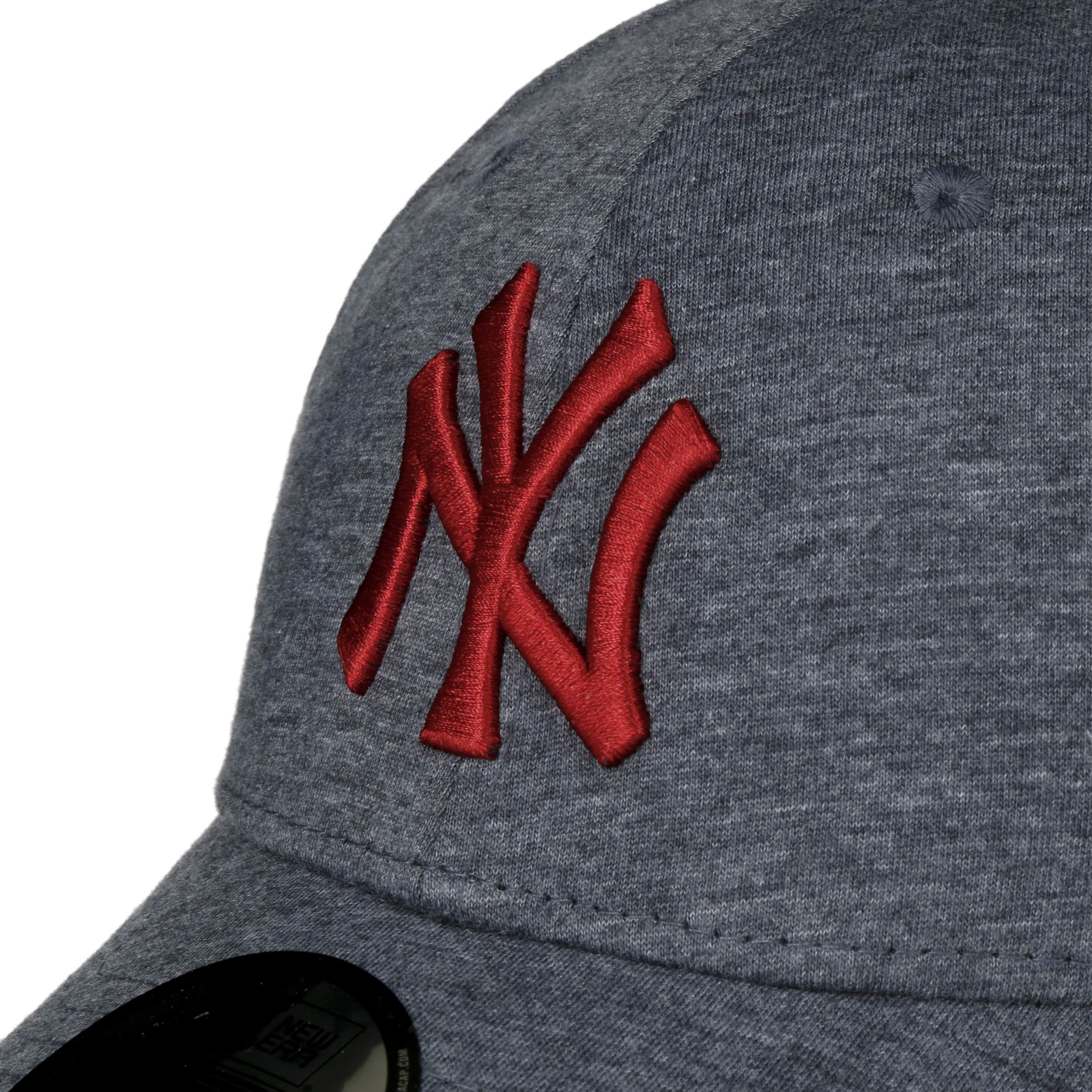 9Forty MLB Essential Yankees Cap by New Era - 32,95 €