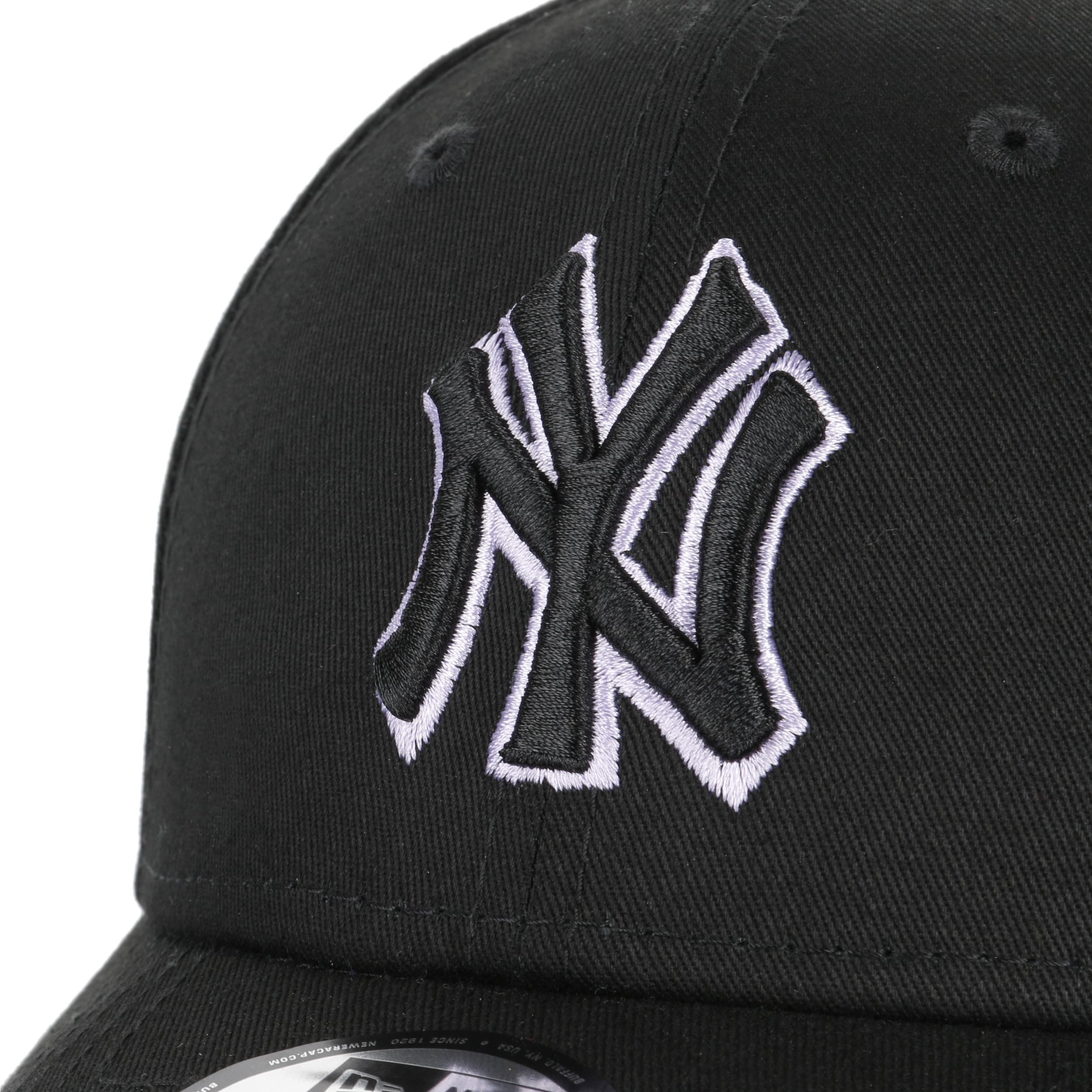 9Forty Team Outline Yankees Cap by New Era - 28,95