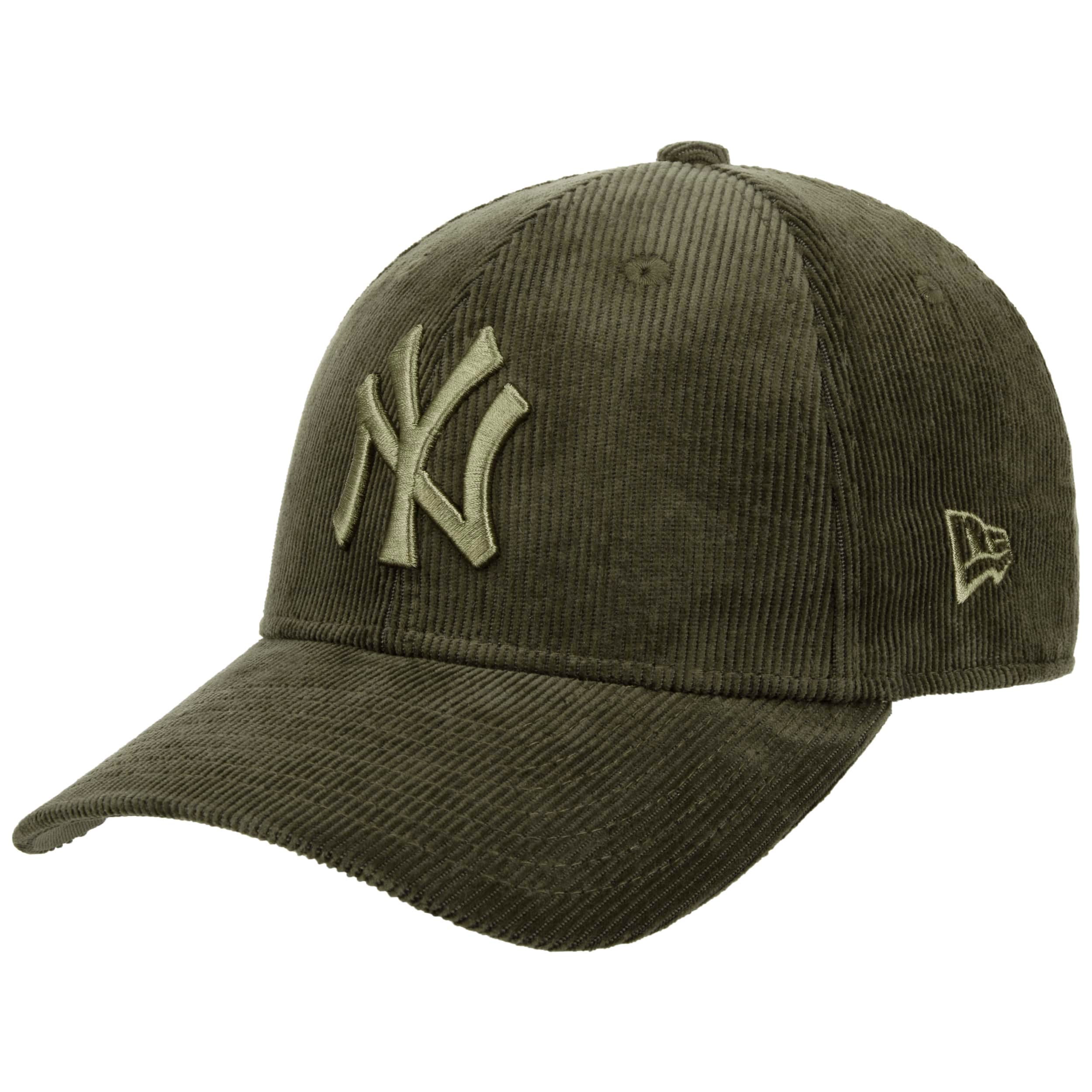 9Forty Twotone Cord Yankees Cap by New Era - 42,95 €