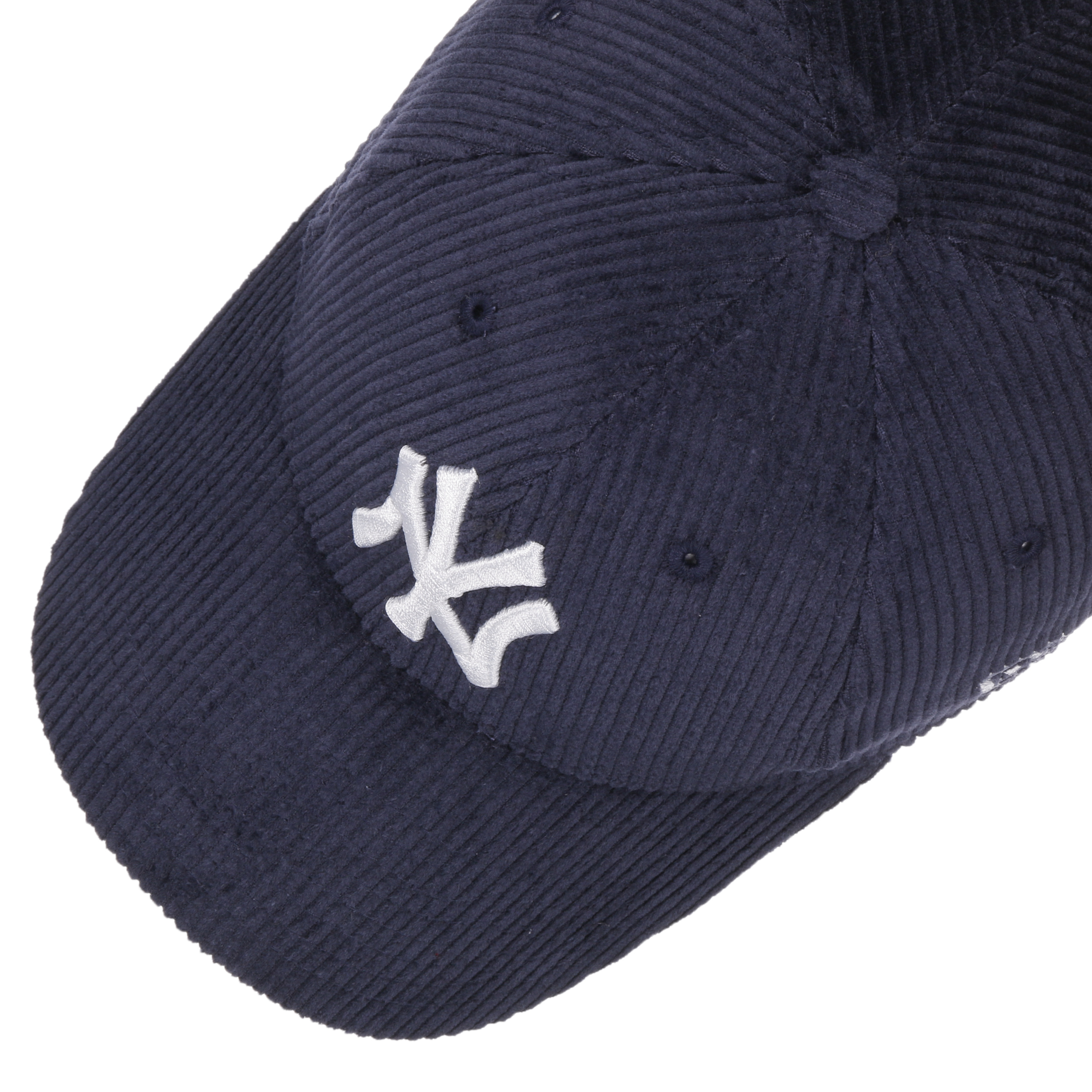 9Forty WomenÂ´s NY Yankees Corduroy Cap by New Era - 32,95