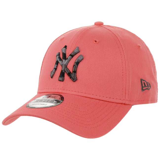 9Forty Yankees Camo Infill Cap by New 