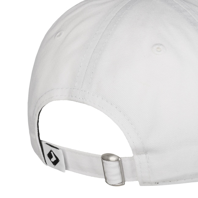 9Twenty Chicago White Sox Cap by New Era --> Shop Hats