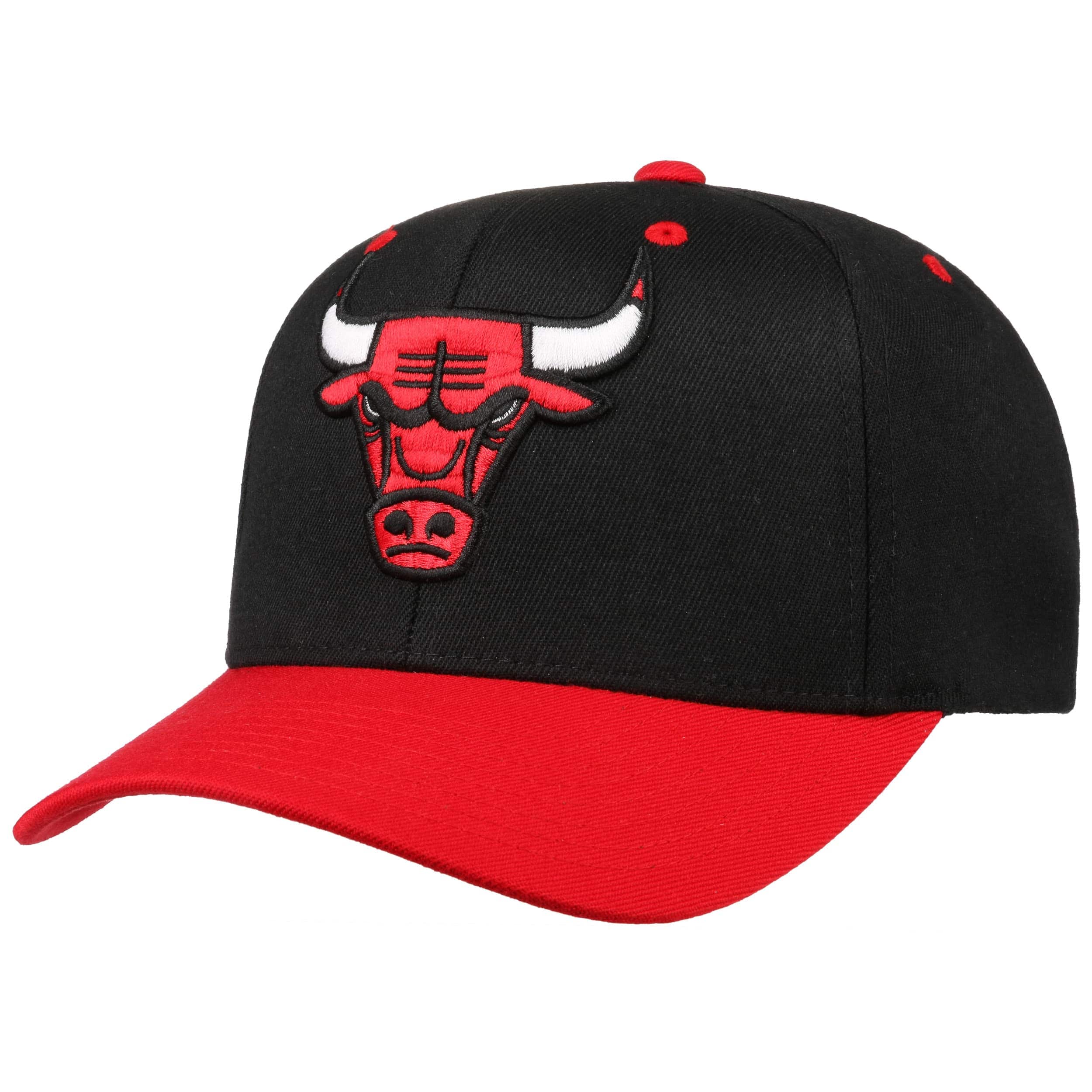 Current 110 Bulls Cap by Mitchell & Ness --> Shop Hats