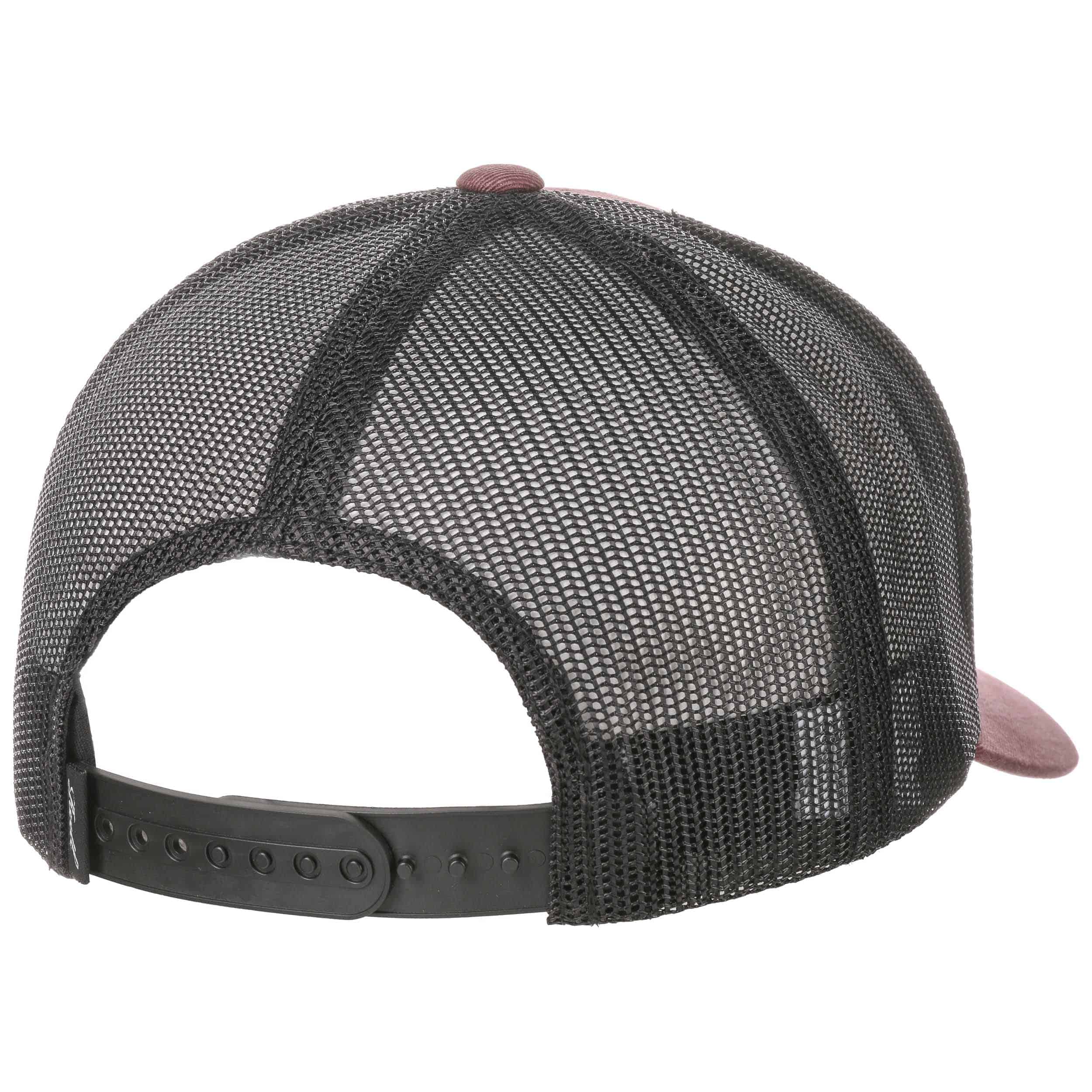 Curved Brim Trucker Cap by Reell - 32,95