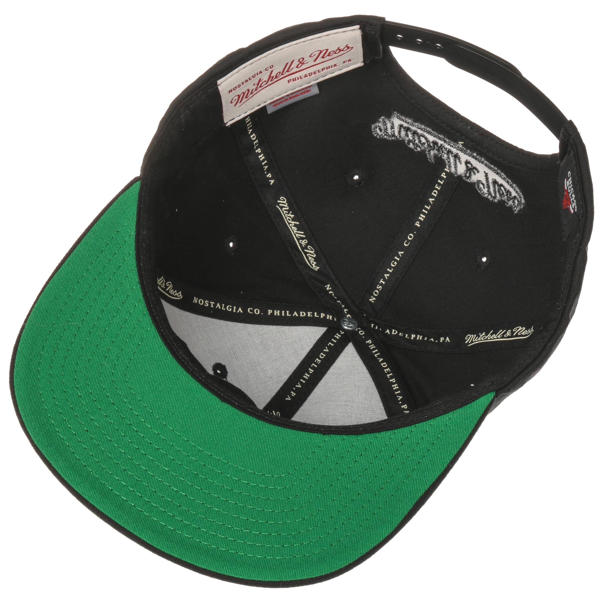 Deadstock Bulls Cap by Mitchell & Ness - 37,95