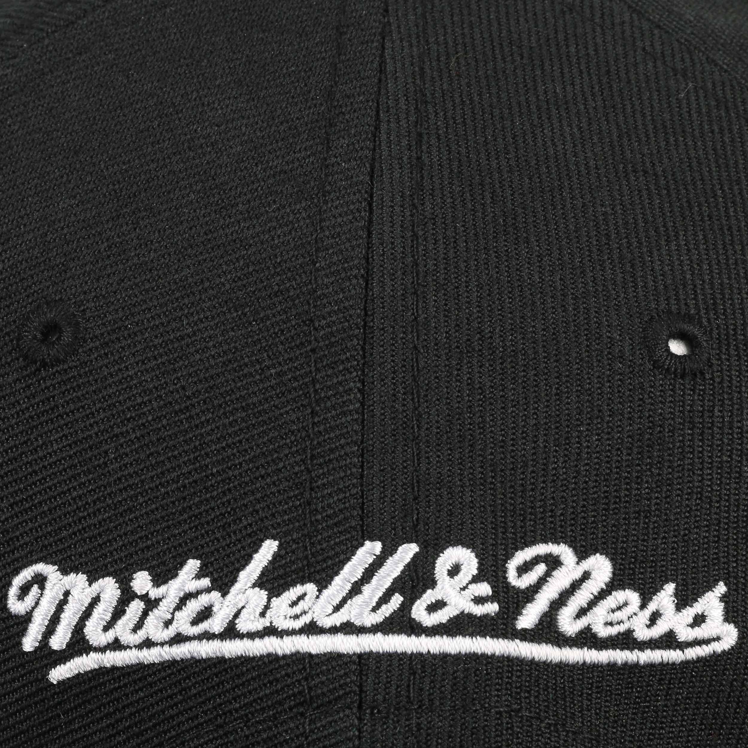 MITCHELL & NESS VINTAGE JOCKEY SNAPBACK HWC BOSTON CELTICS for £25.00