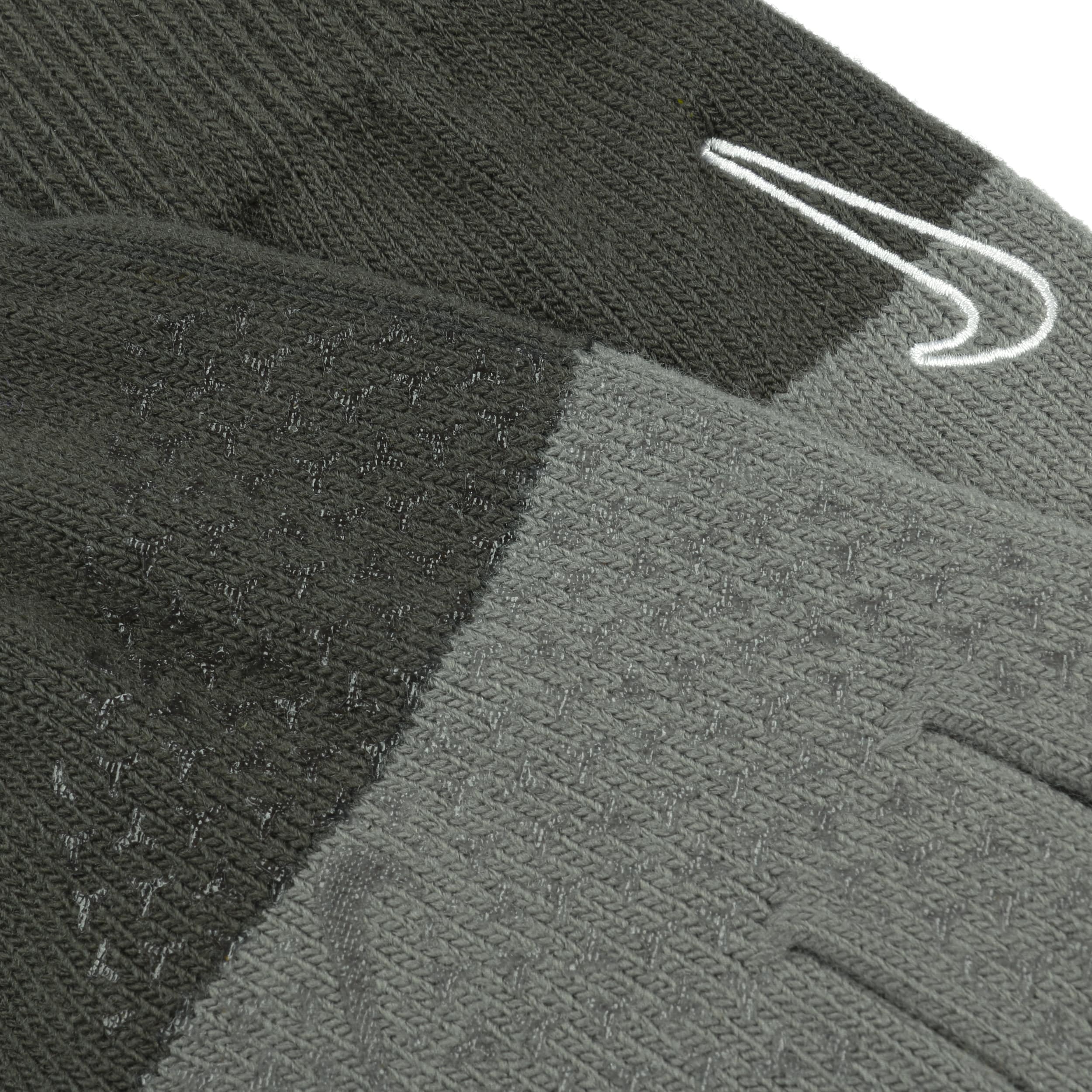https://img.hatshopping.com/Knit-Tech-Grip-TG-2-0-Graphic-Gloves-by-Nike-anthracite.65470_4rf16.jpg