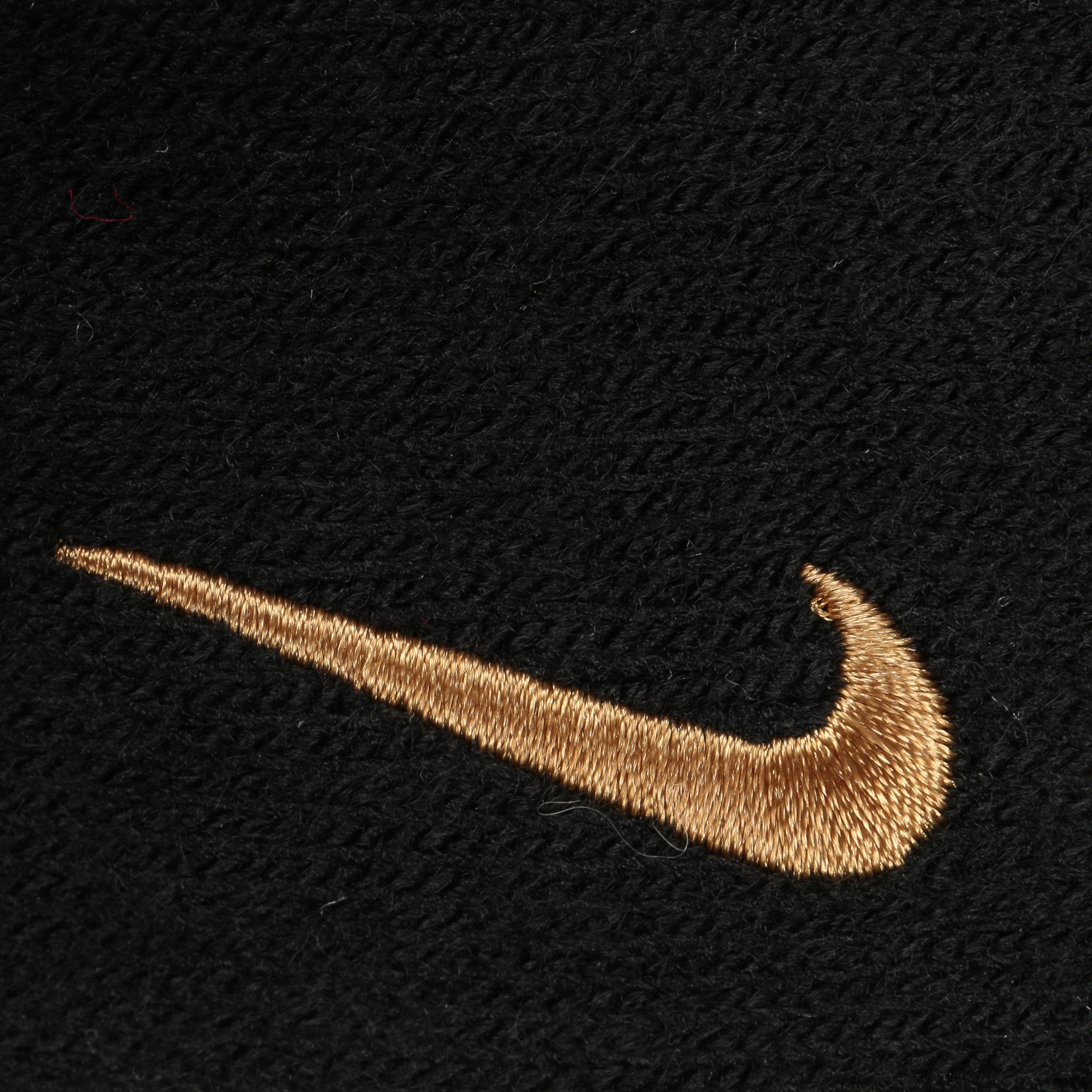 nike knitted grip tech gloves