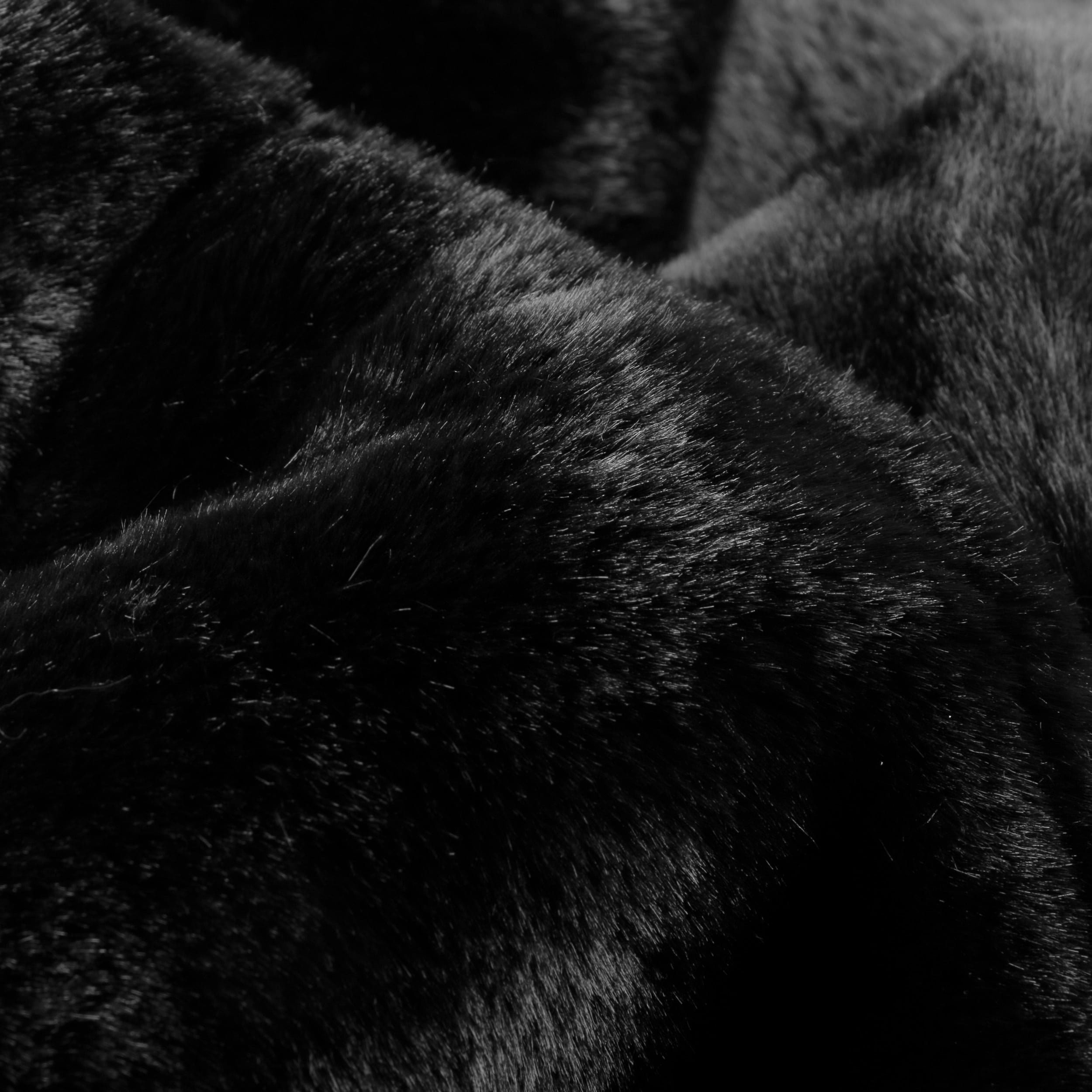 Oblong Faux Fur Women´s Scarf by UGG 93,95