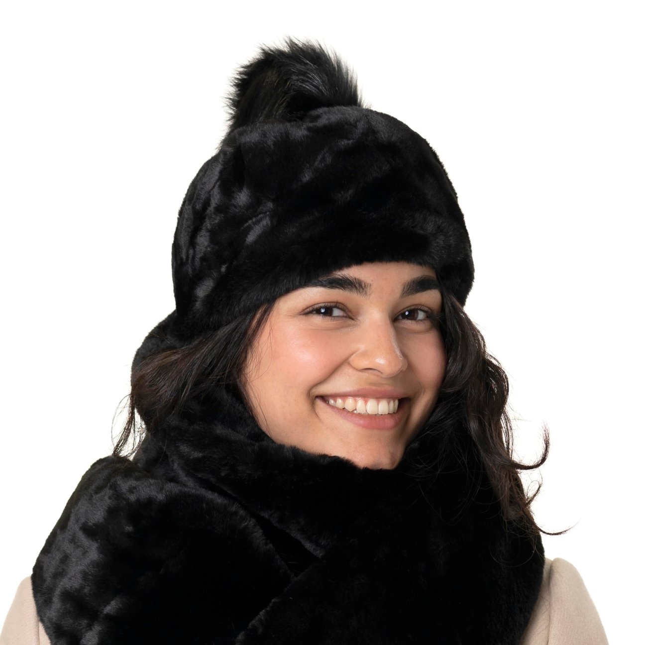 Oblong Faux Fur Women´s Scarf by UGG 93,95