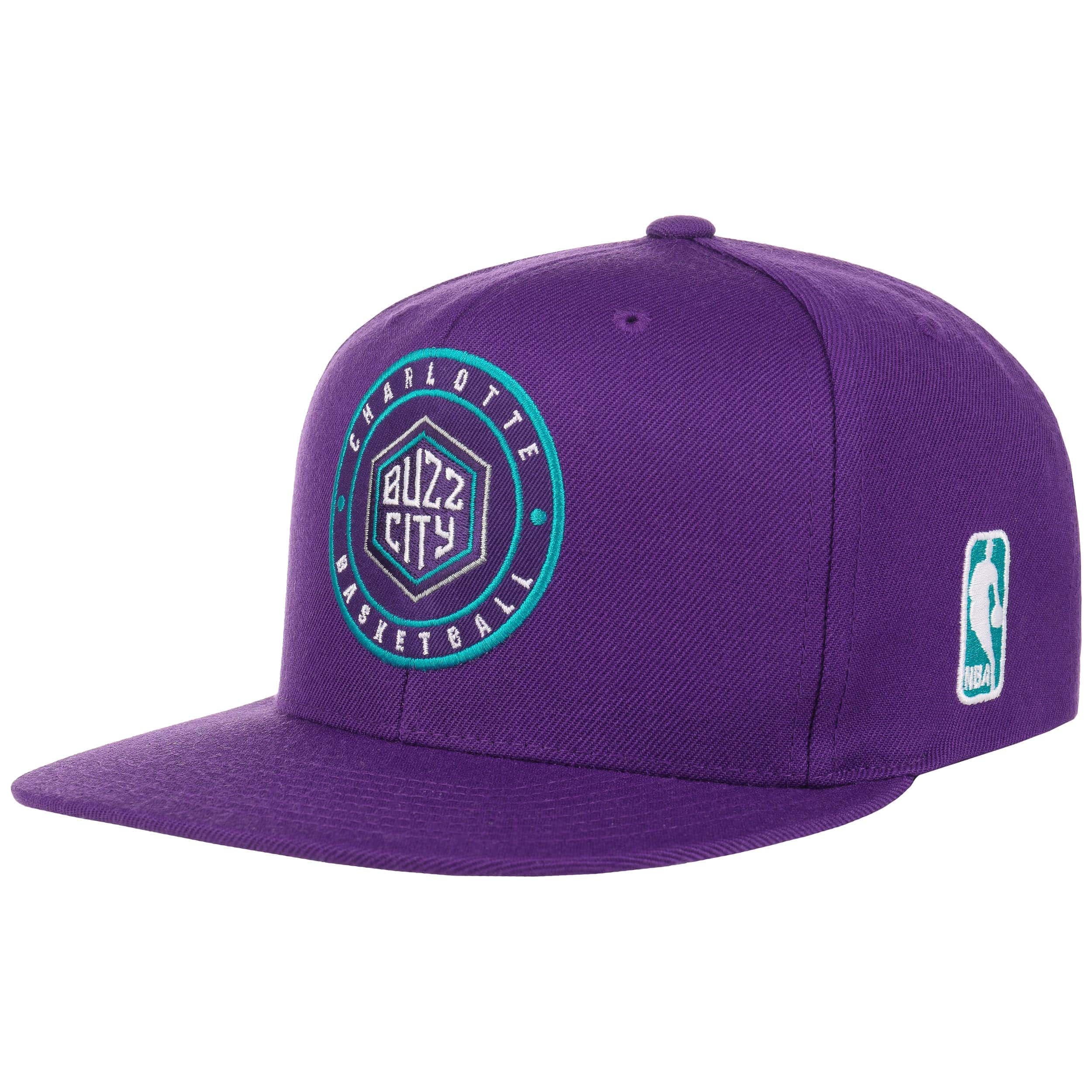 Patch Hornets Cap by Mitchell & Ness - 28,95
