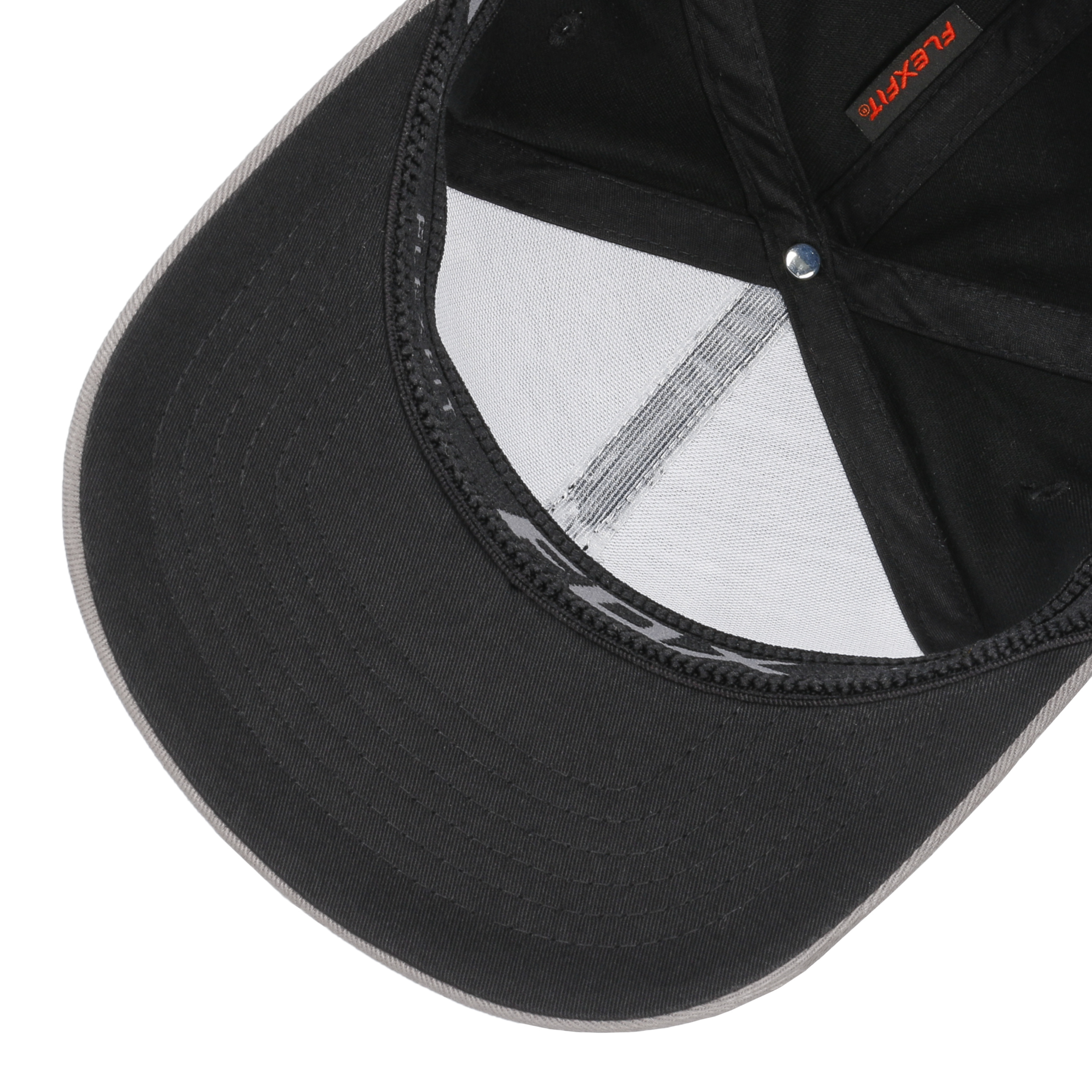 Skew Flexfit Cap by FOX - 33,95