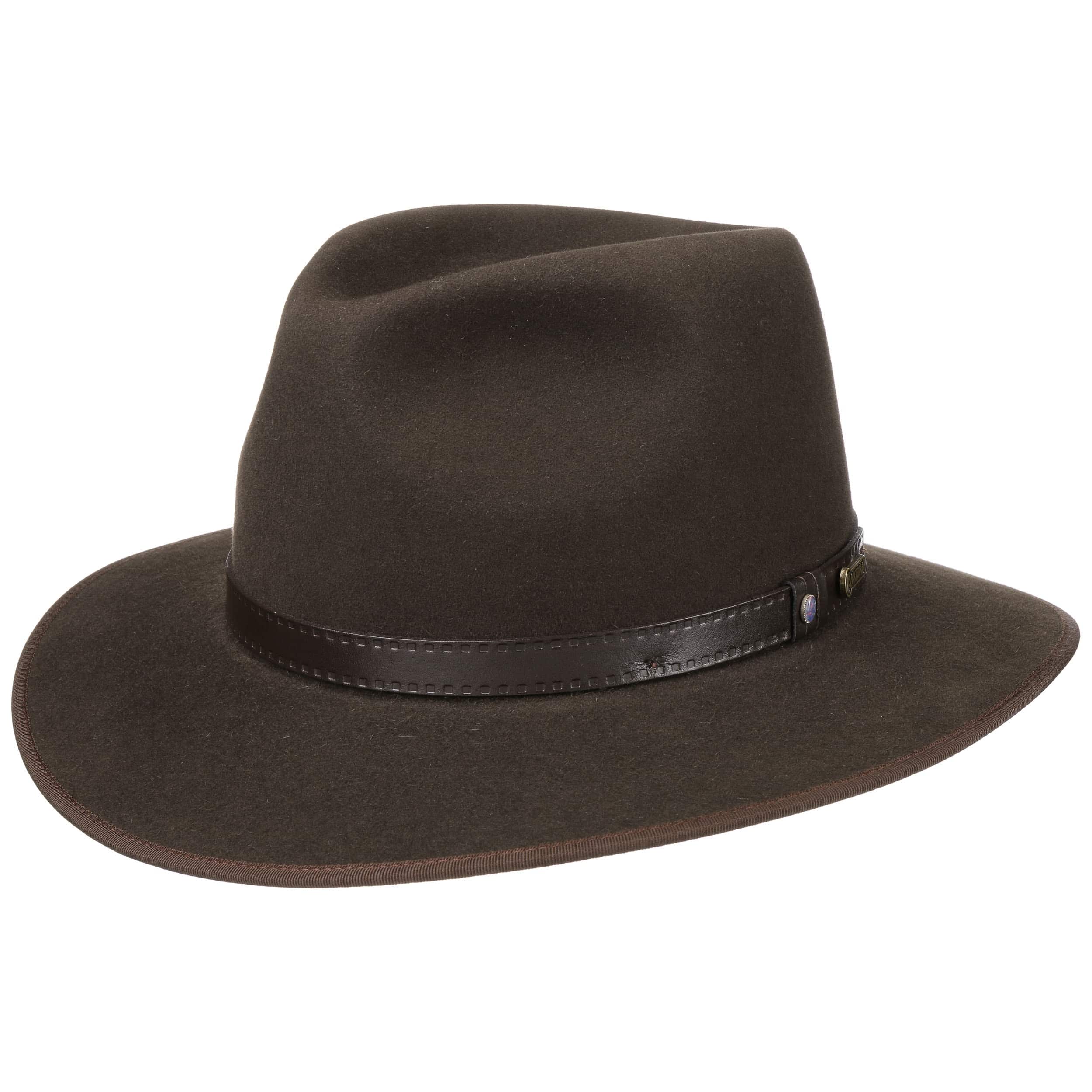 akubra felt hat