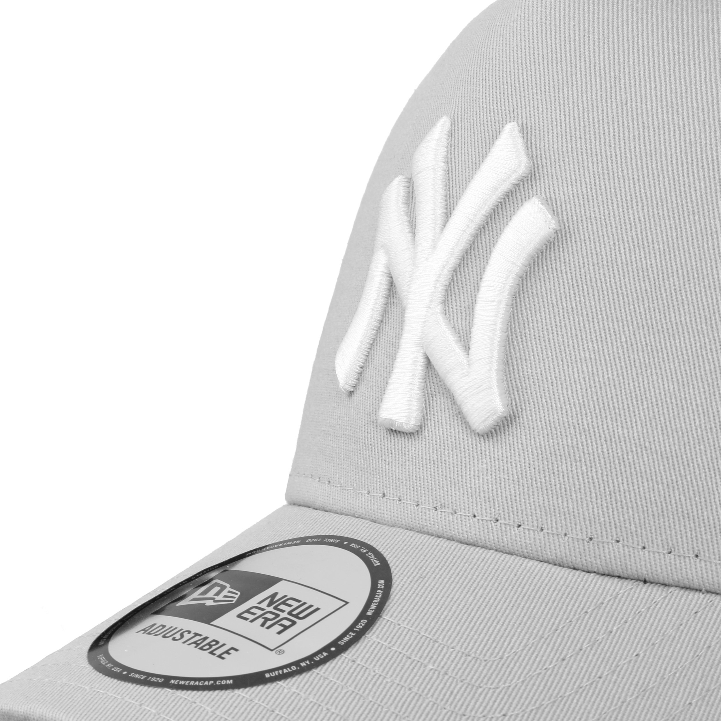 New York Yankees tonal mesh trucker caps –