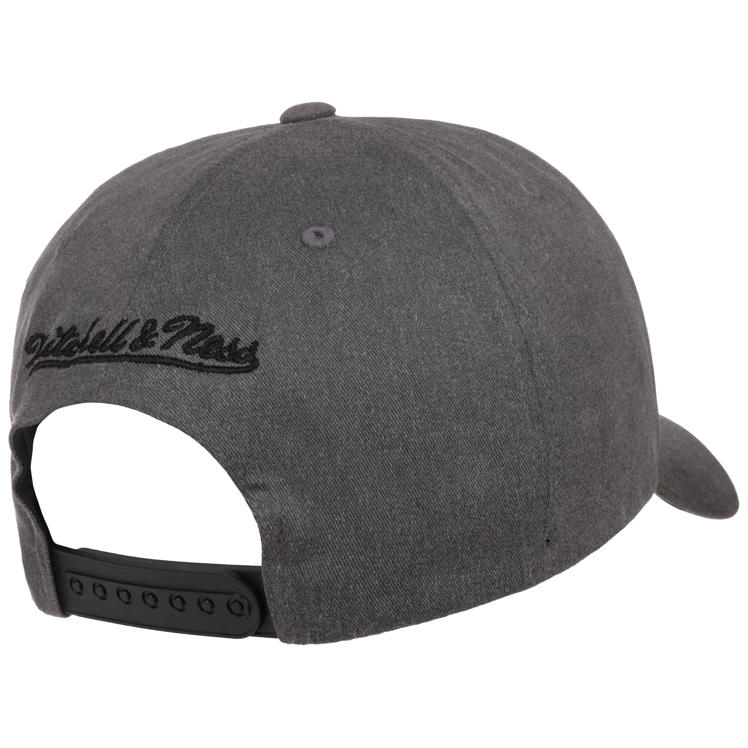 Washed 110 Own Brand Cap by Mitchell & Ness - 26,95