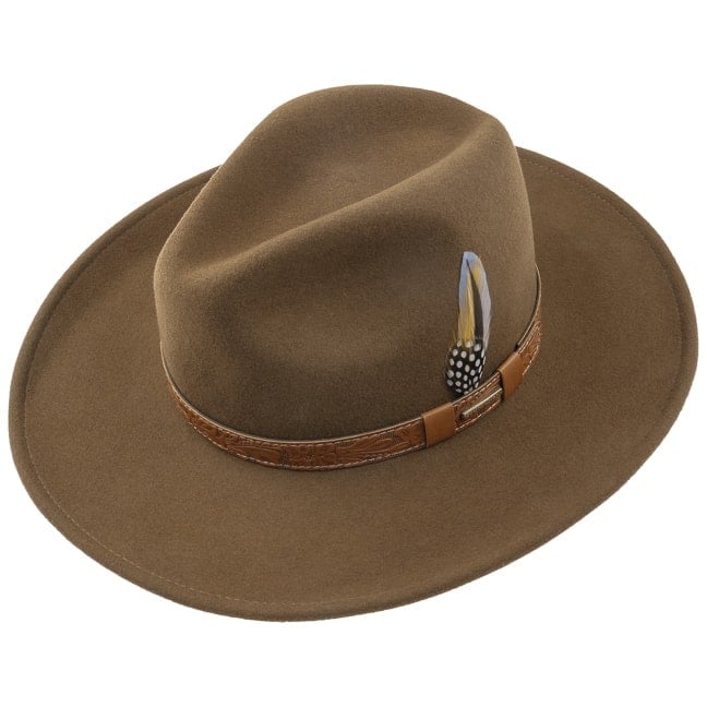 wide flat brim cowboy hat