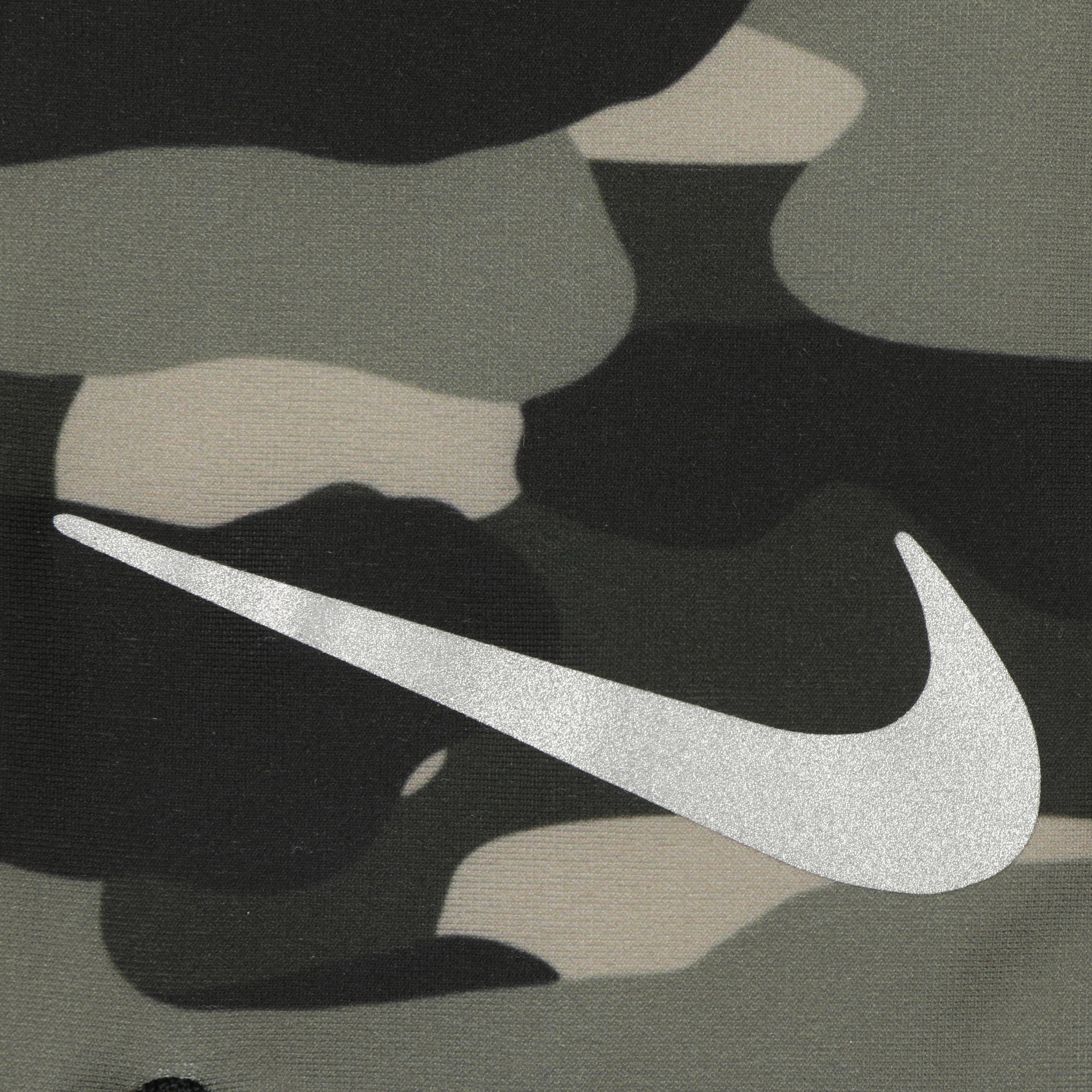 Nike logo camo best sale