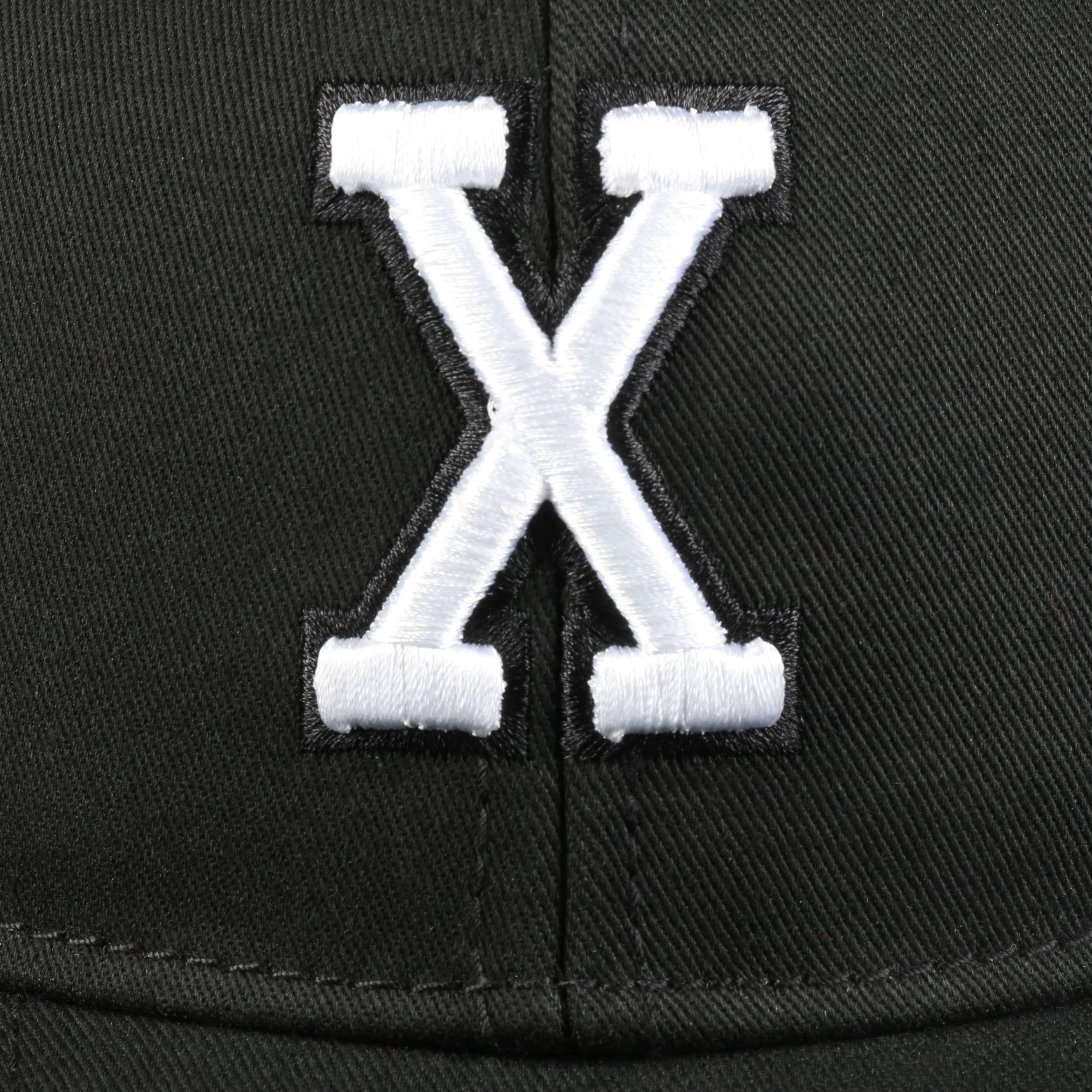 X Letter Snapback Cap 21,95