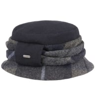 Agnes Rutem�nster Vinterhatt by McBURN - 1209,00 kr