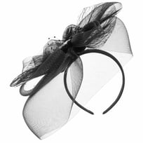 Loopy Fascinator by Maja Prinzessin von Hohenzollern - 1199,00 kr