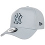 Tonal Outline Yankees Cap by New Era light blue