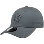 9Forty Yankees Essential Cap by New Era grey