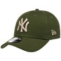 9Forty Yankees Essential Cap by New Era olive