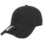 9Forty Distressed Yankees Cap by New Era black