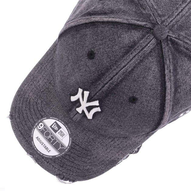 9Forty Acid Wash Denim Yankees Cap by New Era - 42,95 €