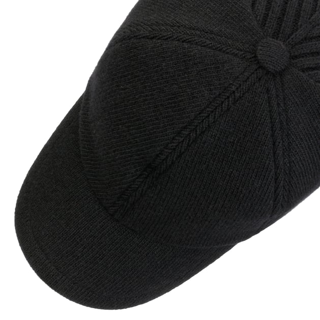 Classic Knit Cap by Roeckl --> Shop Hats, Beanies & Caps online