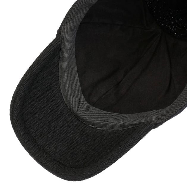 Classic Knit Cap by Roeckl --> Shop Hats, Beanies & Caps online